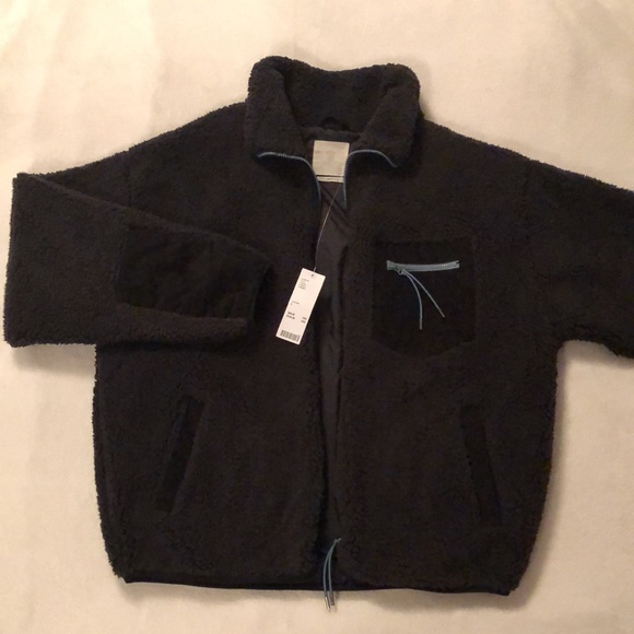 NWT Urban Outfitters black sherpa jacket with blue zippers and corduroy details - Picture 5 of 13
